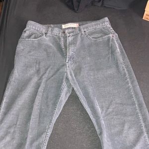 Corduroy Charcoal Levi’s, very limited